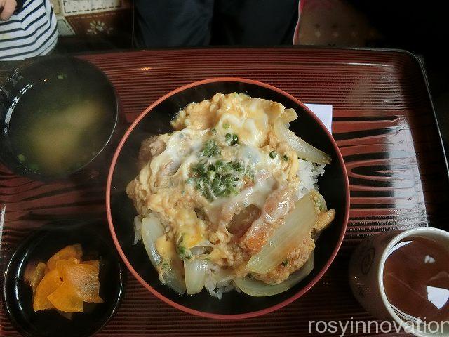 ゴンべ　かつ丼